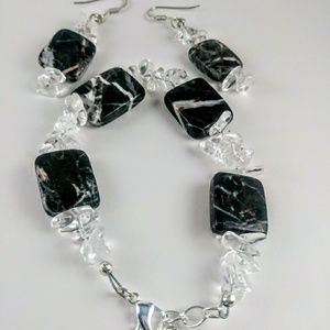 7in Black / White Marble &Crystal bead Chips